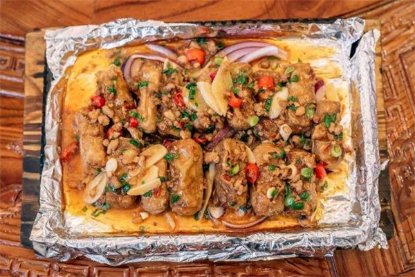 毛豆腐上面的毛要洗掉嗎 毛豆腐可以直接吃嗎 毛豆腐上面的毛要洗掉嗎 毛豆腐可以直接吃嗎