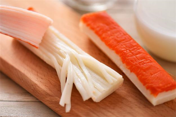 蟹柳是什么 蟹柳里面有蟹肉嗎 蟹柳是什么 蟹柳里面有蟹肉嗎