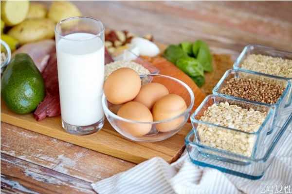 減肥用的水煮蛋怎么煮比較好 水煮蛋減肥法怎么吃 減肥用的水煮蛋怎么煮比較好 水煮蛋減肥法怎么吃