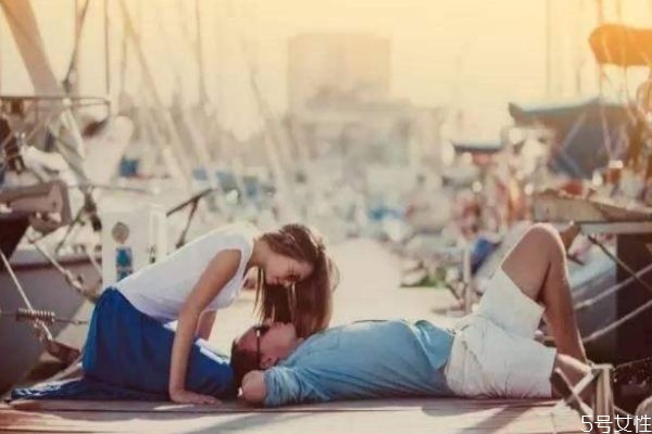 被老公冷落應(yīng)該怎么辦 老公冷落老婆的原因 被老公冷落應(yīng)該怎么辦 老公冷落老婆的原因