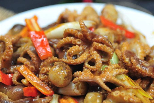 墨魚(yú)的墨汁能吃嗎 墨魚(yú)是烏賊嗎 墨魚(yú)的墨汁能吃嗎 墨魚(yú)是烏賊嗎