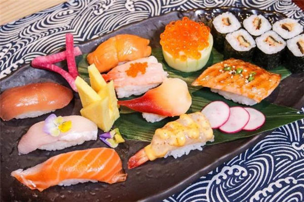 隔夜的米飯可以做成壽司嗎 冬天壽司可以隔夜吃嗎 隔夜的米飯可以做成壽司嗎 冬天壽司可以隔夜吃嗎