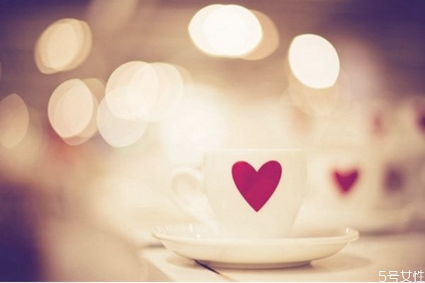 訂婚的意義是什么 求婚在訂婚前還是訂婚后 訂婚的意義是什么 求婚在訂婚前還是訂婚后