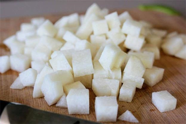 涼薯吃了會(huì)脹氣嗎 吃涼薯脹氣怎么辦 涼薯吃了會(huì)脹氣嗎 吃涼薯脹氣怎么辦