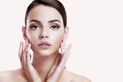 玻尿酸和膠原蛋白功效的區(qū)別 玻尿酸和膠原蛋白哪個(gè)好 玻尿酸和膠原蛋白功效的區(qū)別 玻尿酸和膠原蛋白哪個(gè)好