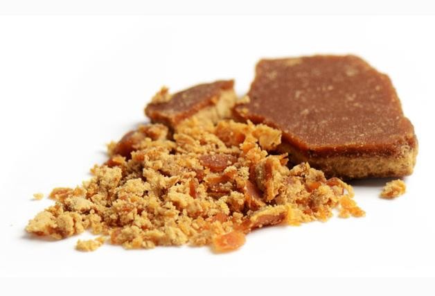 冰糖能代替紅糖嗎 治咳嗽用紅糖還是冰糖 冰糖能代替紅糖嗎 治咳嗽用紅糖還是冰糖