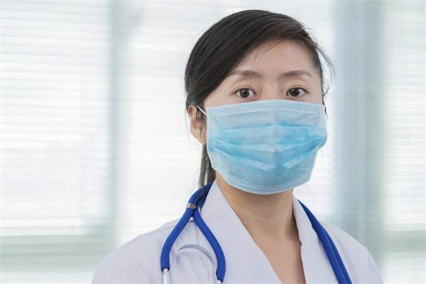 上班要戴口罩嗎 上班怎么預(yù)防病毒傳染 上班要戴口罩嗎 上班怎么預(yù)防病毒傳染