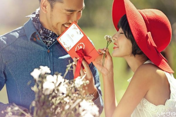 新婚蜜月出國(guó)去哪里好 蜜月怎么過(guò)計(jì)劃 新婚蜜月出國(guó)去哪里好 蜜月怎么過(guò)計(jì)劃