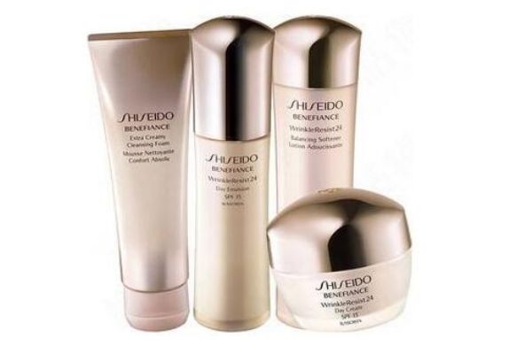 40多歲用悅薇還是盼麗 資生堂哪款適合40歲的 40多歲用悅薇還是盼麗 資生堂哪款適合40歲的