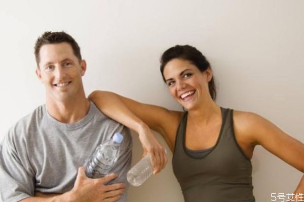 新婚夫妻經(jīng)常吵架怎么辦 新婚夫妻總是吵架正常嗎 新婚夫妻經(jīng)常吵架怎么辦 新婚夫妻總是吵架正常嗎