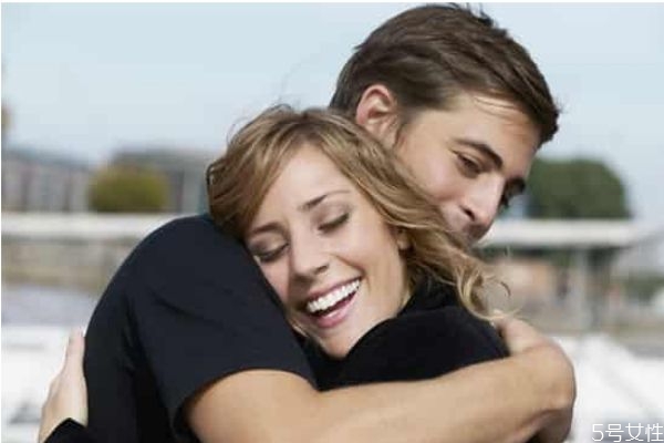 老婆脾氣不好愛吵架怎么辦 夫妻出現(xiàn)爭吵要注意什么 老婆脾氣不好愛吵架怎么辦 夫妻出現(xiàn)爭吵要注意什么