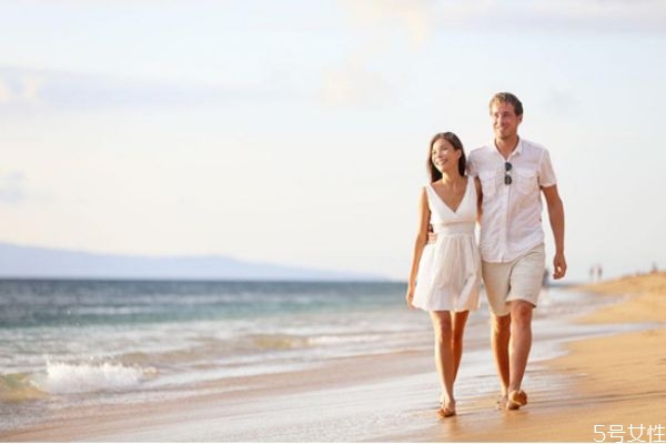 新婚夫妻如何相處 新婚夫婦離婚注意事項(xiàng) 新婚夫妻如何相處 新婚夫婦離婚注意事項(xiàng)