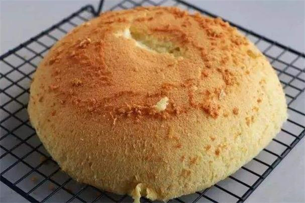 電飯煲做蛋糕沒(méi)熟透怎么辦 電飯鍋?zhàn)龅案鉃槭裁磿?huì)糊 電飯煲做蛋糕沒(méi)熟透怎么辦 電飯鍋?zhàn)龅案鉃槭裁磿?huì)糊