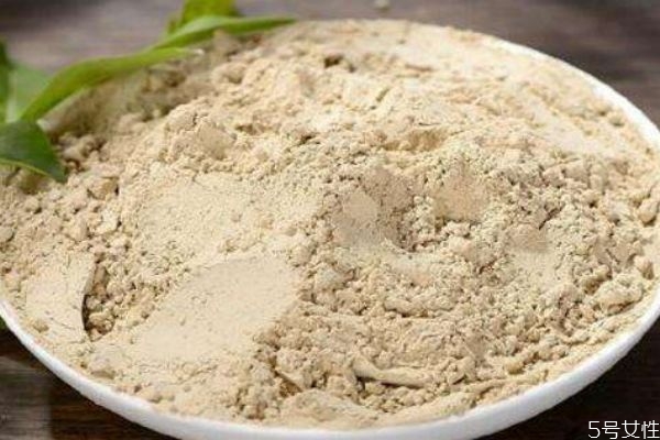 三七粉空腹吃能治胃病嗎 三七粉的保健養(yǎng)生吃法 三七粉空腹吃能治胃病嗎 三七粉的保健養(yǎng)生吃法