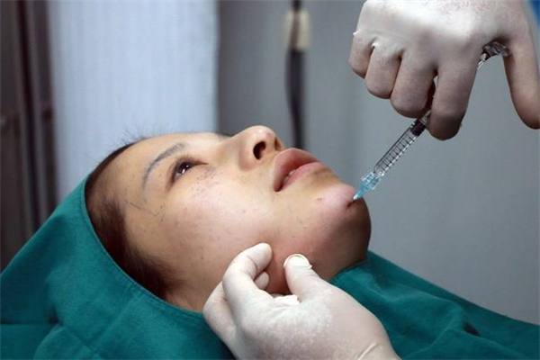 臉上打溶脂針安全嗎 臉上打溶脂針會(huì)皮膚松弛嗎