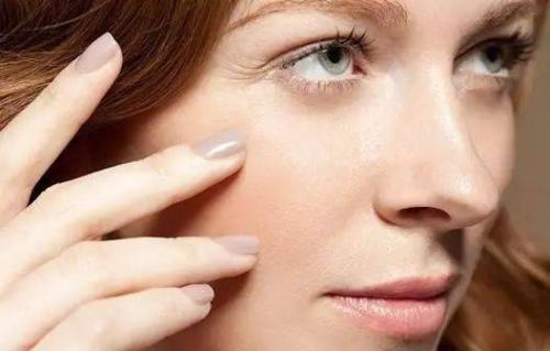 如何減少眼紋 眼紋形成的原因有哪些 如何減少眼紋 眼紋形成的原因有哪些