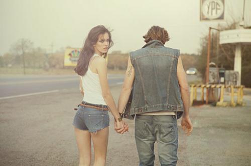 產(chǎn)后感情為什么會(huì)破裂 產(chǎn)后如何防止感情破裂