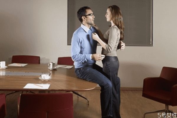 對(duì)付老公前妻絕招 對(duì)付前妻來騷擾的絕招 對(duì)付老公前妻絕招 對(duì)付前妻來騷擾的絕招