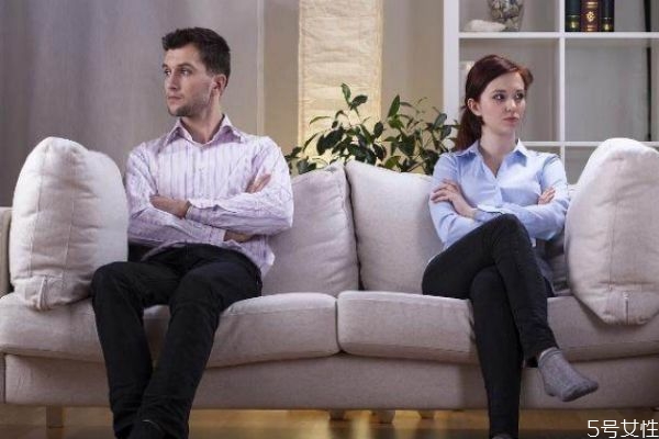 離婚后男人多久想復(fù)婚 前夫不會(huì)回頭表現(xiàn)