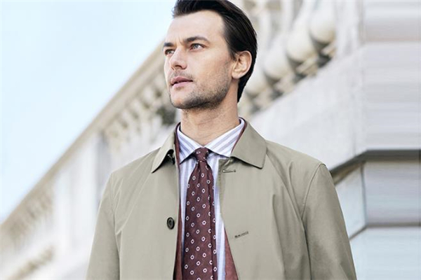 男生卡其色風(fēng)衣怎么搭配 男生卡其色風(fēng)衣搭配圖片 男生卡其色風(fēng)衣怎么搭配 男生卡其色風(fēng)衣搭配圖片