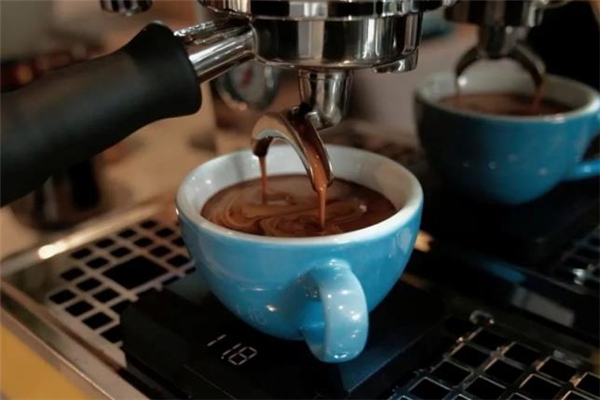 黑咖啡什么時候喝減肥效果好 黑咖啡怎么喝最減肥 黑咖啡什么時候喝減肥效果好 黑咖啡怎么喝最減肥