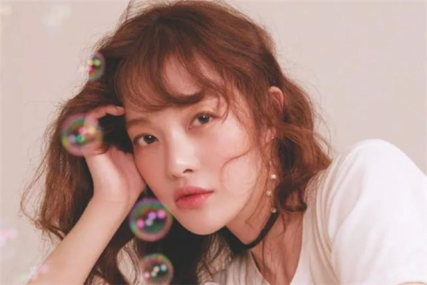 海藻燙是什么發(fā)型 海藻燙適合什么臉型 海藻燙是什么發(fā)型 海藻燙適合什么臉型