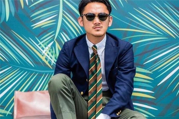 腿粗的男生怎么選褲子 腿粗的男生穿褲子要注意什么 腿粗的男生怎么選褲子 腿粗的男生穿褲子要注意什么