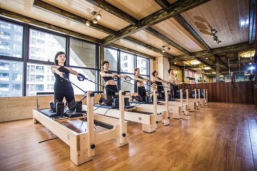 哪些人適合做普拉提 ?普拉提對(duì)力量訓(xùn)練有好處嗎 哪些人適合做普拉提 ?普拉提對(duì)力量訓(xùn)練有好處嗎