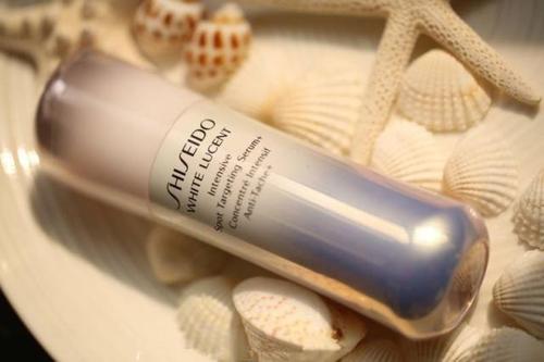 美白精華一次用多少量 美白精華液什么時候用好 美白精華一次用多少量 美白精華液什么時候用好