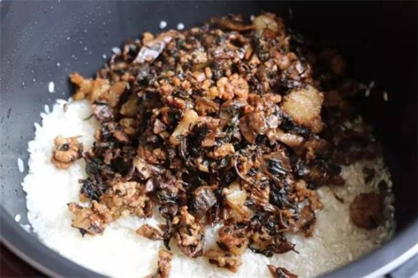 孕婦能吃梅干菜嗎 吃梅干菜會(huì)胃疼嗎 孕婦能吃梅干菜嗎 吃梅干菜會(huì)胃疼嗎