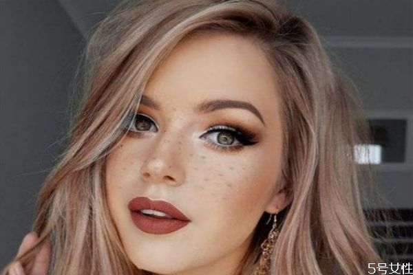 亞洲女生怎么畫歐美妝 腫眼泡如何畫歐美妝 亞洲女生怎么畫歐美妝 腫眼泡如何畫歐美妝