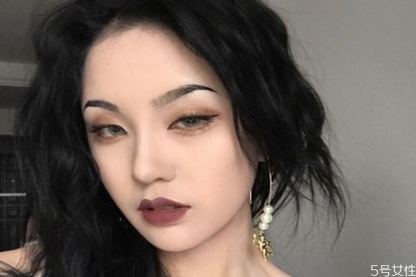 日韓妝和歐美妝有什么區(qū)別 歐美妝和泰式妝容區(qū)別 日韓妝和歐美妝有什么區(qū)別 歐美妝和泰式妝容區(qū)別