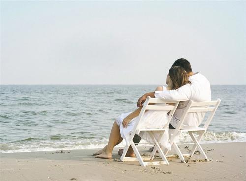 嫁給愛情還是金錢 金錢和面包哪個(gè)重要 嫁給愛情還是金錢 金錢和面包哪個(gè)重要