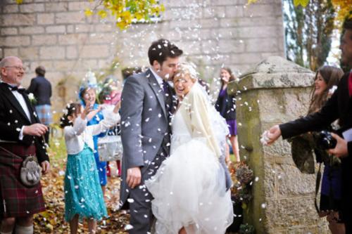 二婚的女人要給彩禮嗎 哪些二婚的女人不會幸福 二婚的女人要給彩禮嗎 哪些二婚的女人不會幸福