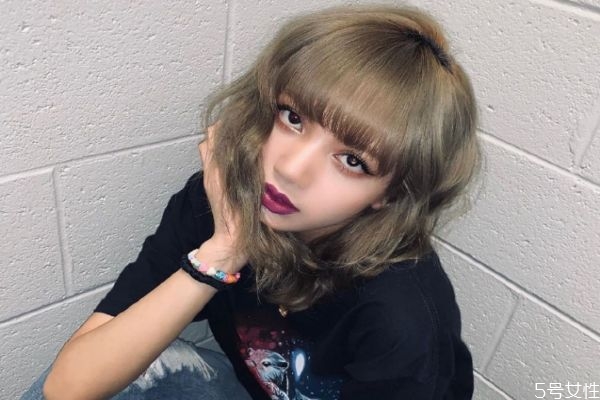 怎么化淡妝好看 清透自然女神妝怎么化 怎么化淡妝好看 清透自然女神妝怎么化