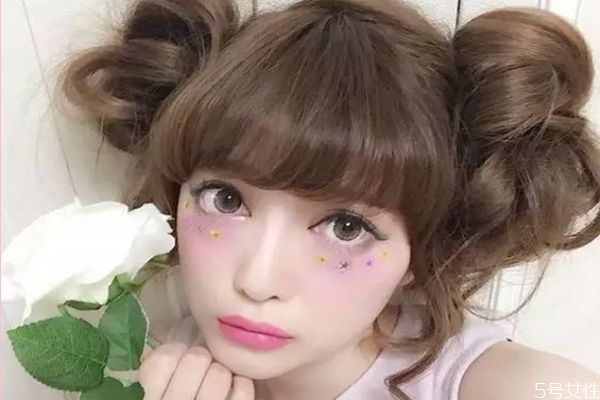 日韓妝和歐美妝有什么區(qū)別 歐美妝和泰式妝容區(qū)別 日韓妝和歐美妝有什么區(qū)別 歐美妝和泰式妝容區(qū)別