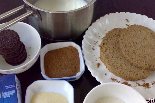 自制蛋糕需要什么材料 自制蛋糕的方法 自制蛋糕需要什么材料 自制蛋糕的方法