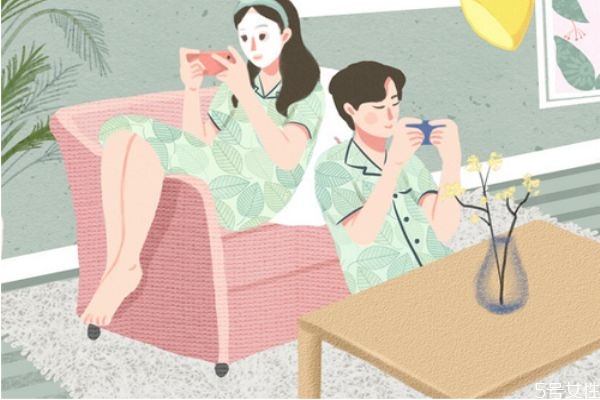 敷完面膜用洗臉嗎 敷了面膜之后還需要涂其他東西嗎 敷完面膜用洗臉嗎 敷了面膜之后還需要涂其他東西嗎