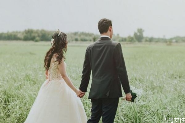 想挽回已離婚的妻子怎么辦 挽回老婆的方法 想挽回已離婚的妻子怎么辦 挽回老婆的方法