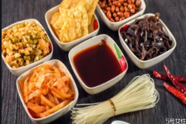 吃螺螄粉會上火嗎 螺螄粉怎么做好吃 吃螺螄粉會上火嗎 螺螄粉怎么做好吃