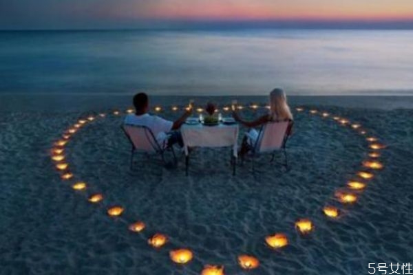 跨國(guó)戀會(huì)長(zhǎng)久嗎 跨國(guó)戀要面對(duì)的問(wèn)題 跨國(guó)戀會(huì)長(zhǎng)久嗎 跨國(guó)戀要面對(duì)的問(wèn)題