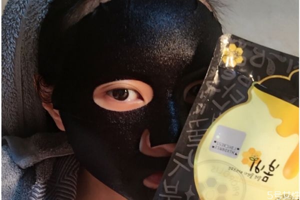 春雨黑面膜洗不洗 春雨黑面膜敷多少分鐘 春雨黑面膜洗不洗 春雨黑面膜敷多少分鐘