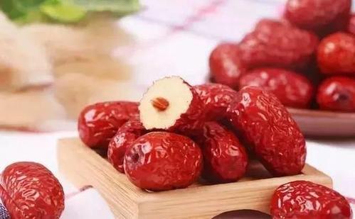 脆紅棗一天適合吃多少 脆紅棗吃多了會怎樣 脆紅棗一天適合吃多少 脆紅棗吃多了會怎樣