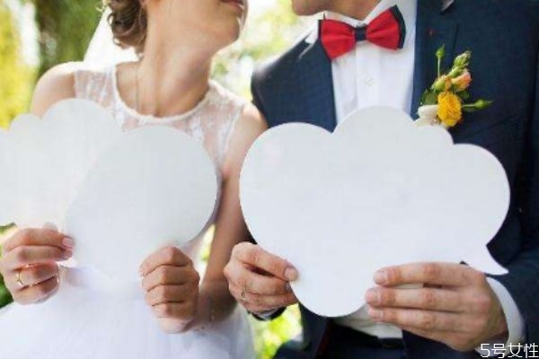 夫妻離婚前征兆有什么 男性一旦犯下什么錯誤必須離婚 夫妻離婚前征兆有什么 男性一旦犯下什么錯誤必須離婚