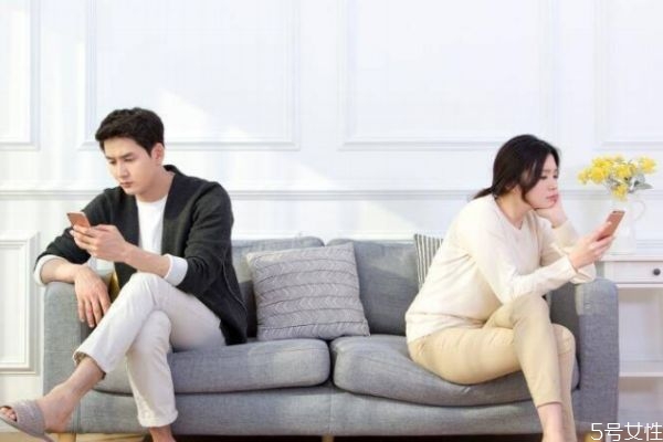 前夫想跟你復(fù)婚怎么辦 離婚后前夫想跟你復(fù)婚的表現(xiàn) 前夫想跟你復(fù)婚怎么辦 離婚后前夫想跟你復(fù)婚的表現(xiàn)