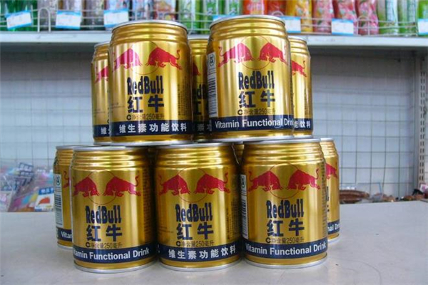 紅牛每天最多喝幾瓶 紅牛喝多了會(huì)怎樣 紅牛每天最多喝幾瓶 紅牛喝多了會(huì)怎樣