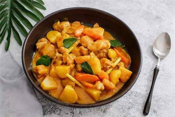 泰式咖喱雞的做法 泰式咖喱雞和印度咖喱雞哪個(gè)好吃 泰式咖喱雞的做法 泰式咖喱雞和印度咖喱雞哪個(gè)好吃