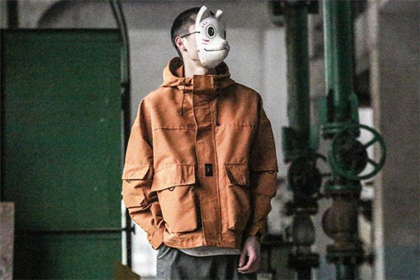 防風(fēng)夾克什么顏色好看 防風(fēng)夾克流行什么顏色 防風(fēng)夾克什么顏色好看 防風(fēng)夾克流行什么顏色