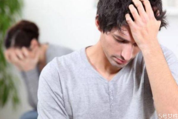 男人有了情人才會對你有這幾種表現(xiàn) 怎么看男人有情人 男人有了情人才會對你有這幾種表現(xiàn) 怎么看男人有情人