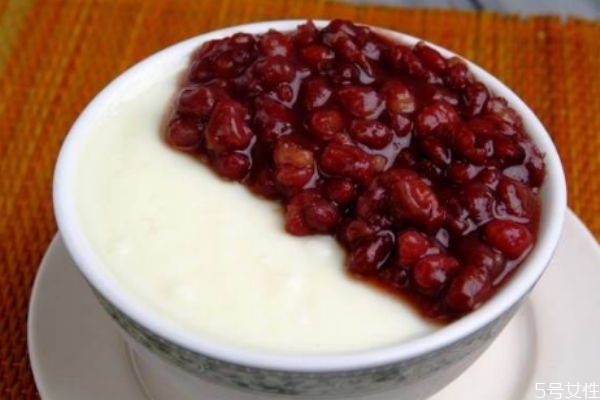 雙皮奶的營養(yǎng)價值 雙皮奶可以存放幾天 雙皮奶的營養(yǎng)價值 雙皮奶可以存放幾天